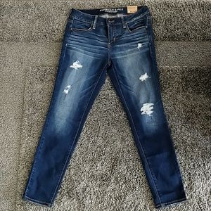 American Eagle Distressed Skinny Jegging